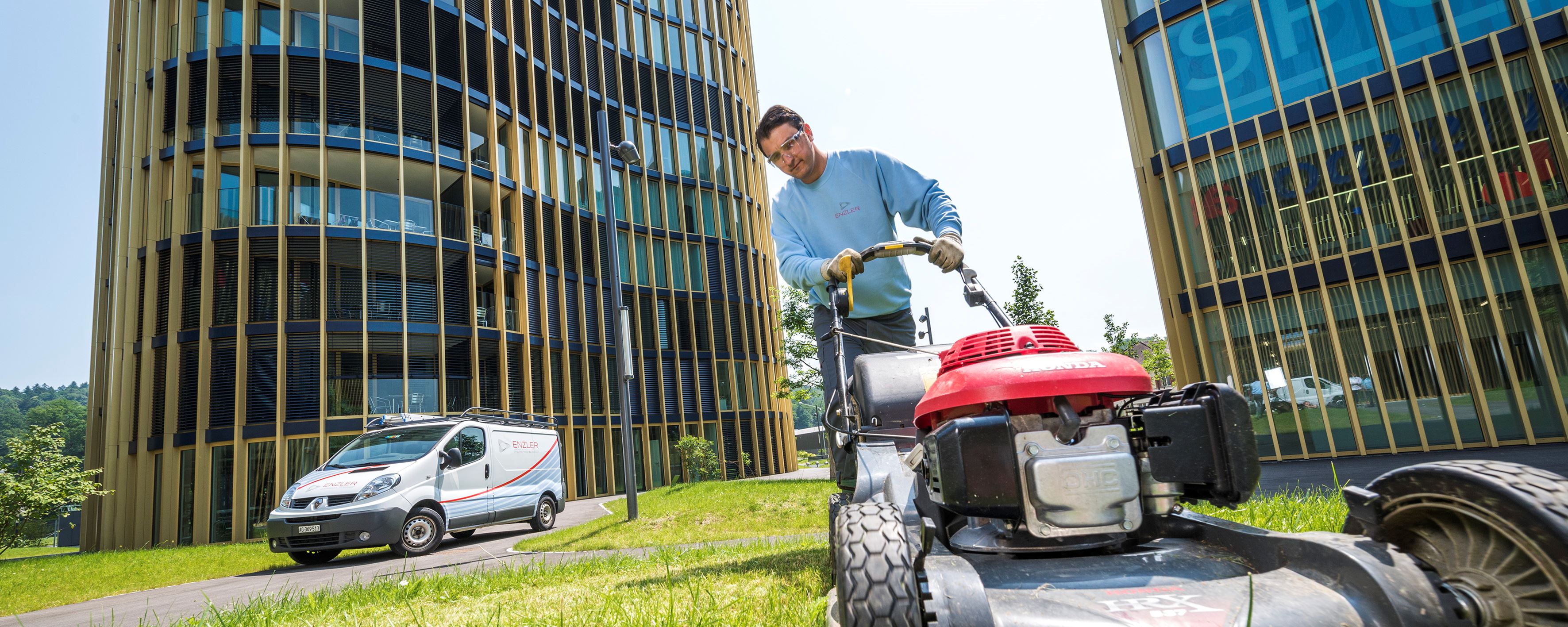 Hauswartung Rasenmähen Hauswartung Rasenmähen