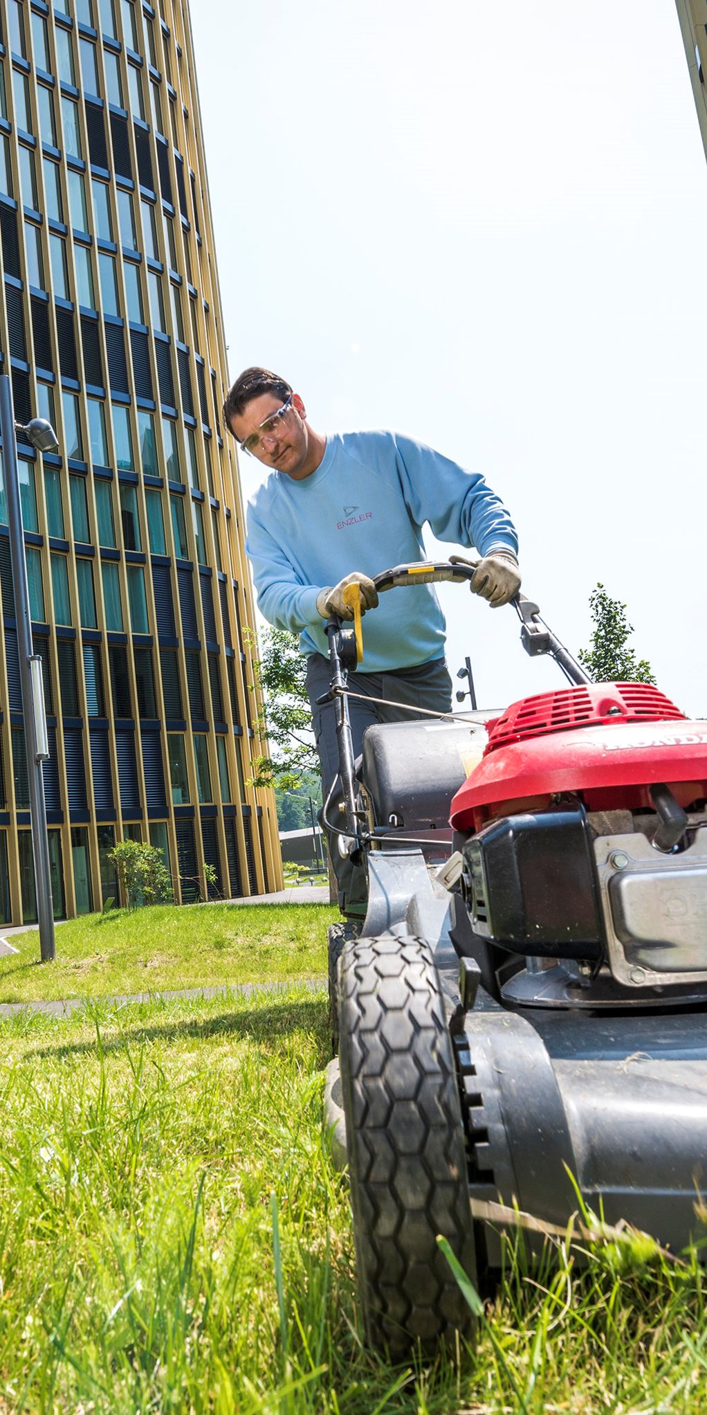 Hauswartung Rasenmähen Hauswartung Rasenmähen