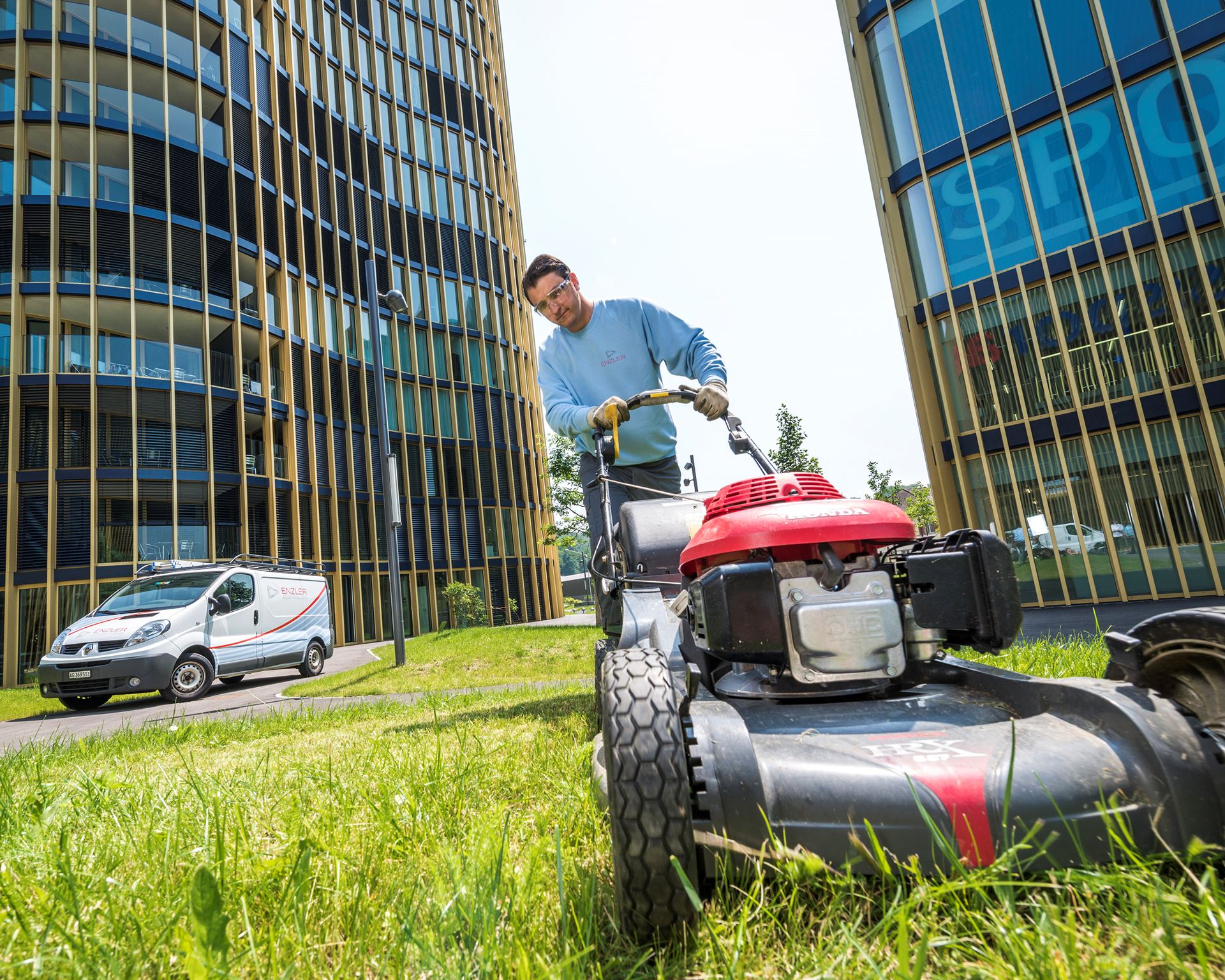 Hauswartung Rasenmähen Hauswartung Rasenmähen