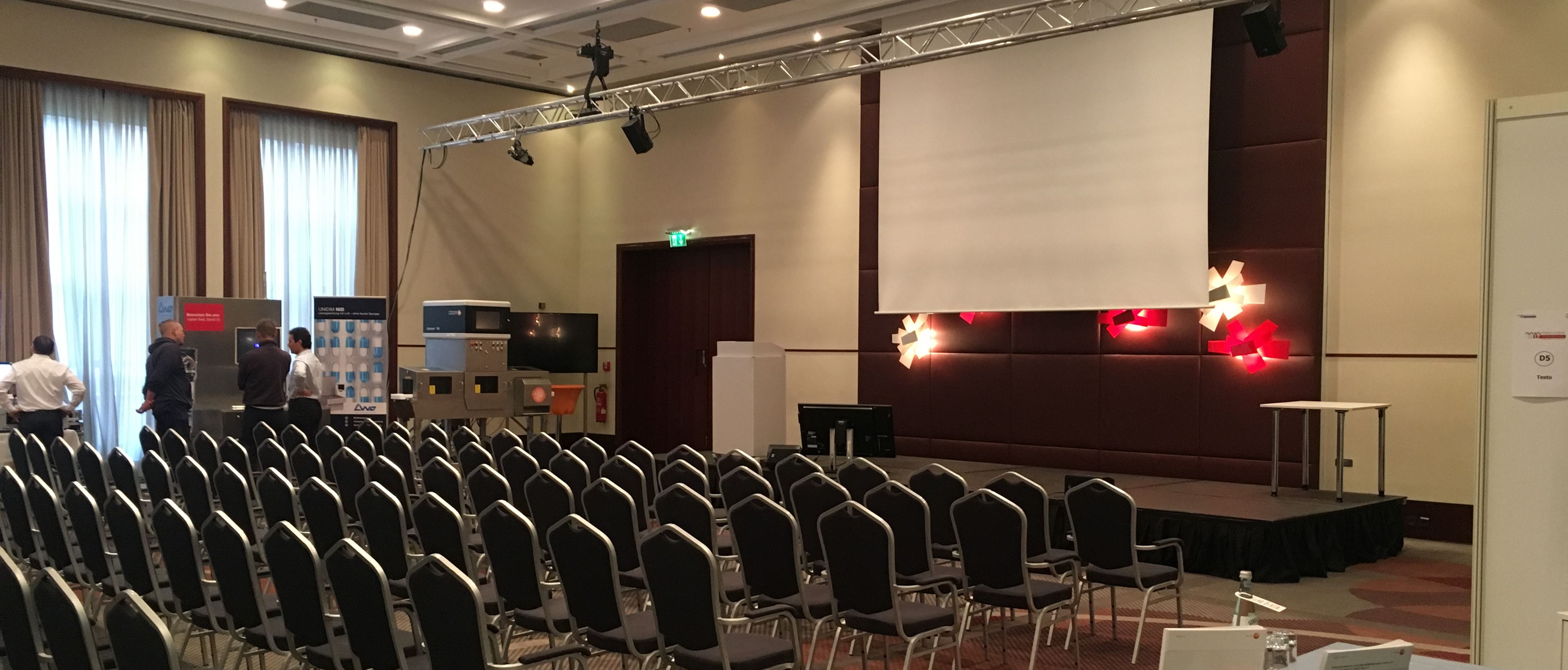 Eventreinigung Saal Eventreinigung Saal