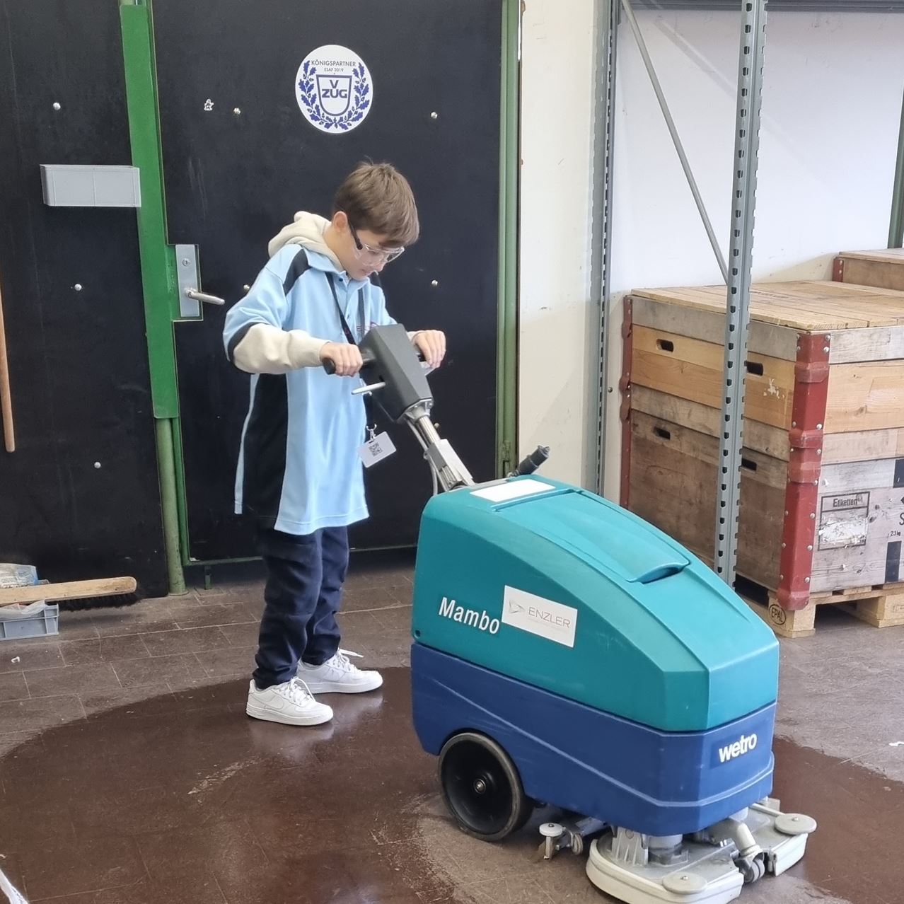 Reinigungsmaschine Reinigungsmaschine