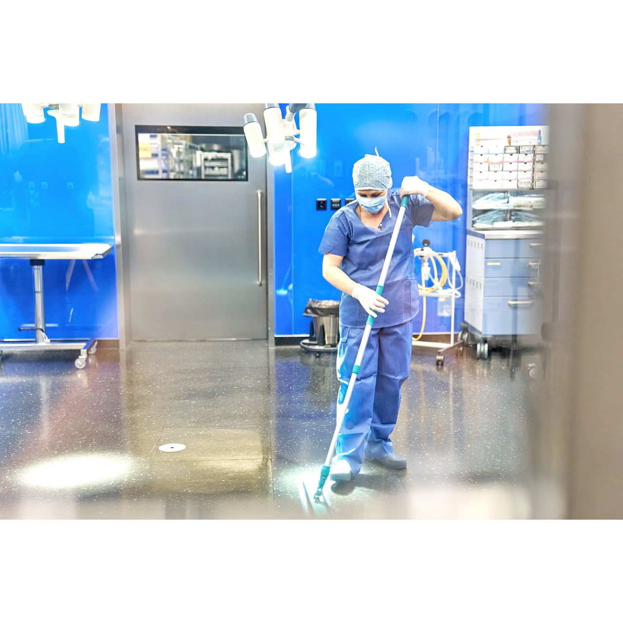 Enzler Hygiene AG OP Reinigung (2) Enzler Hygiene AG OP Reinigung (2)