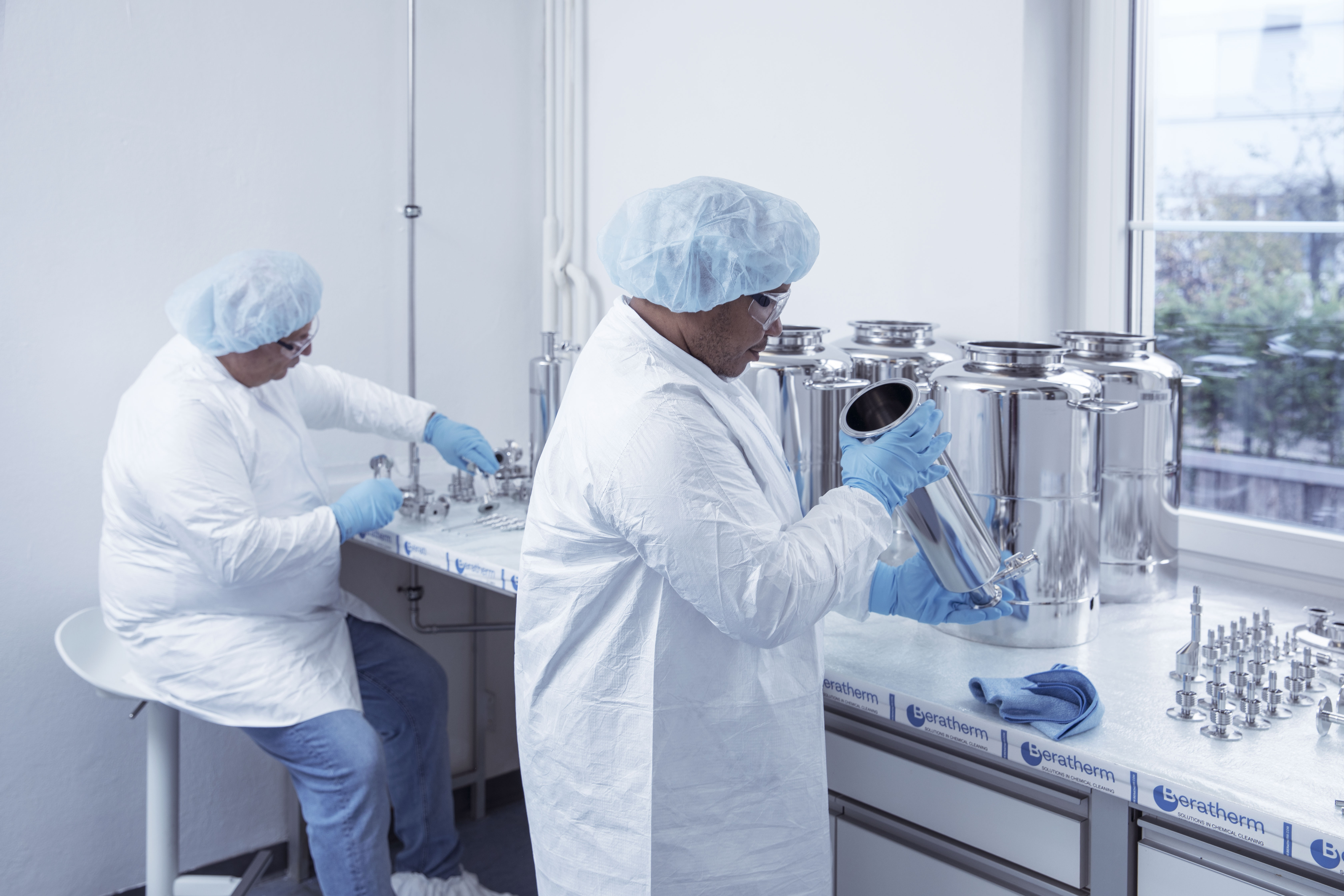 Prüfungen und Untersuchungen 1