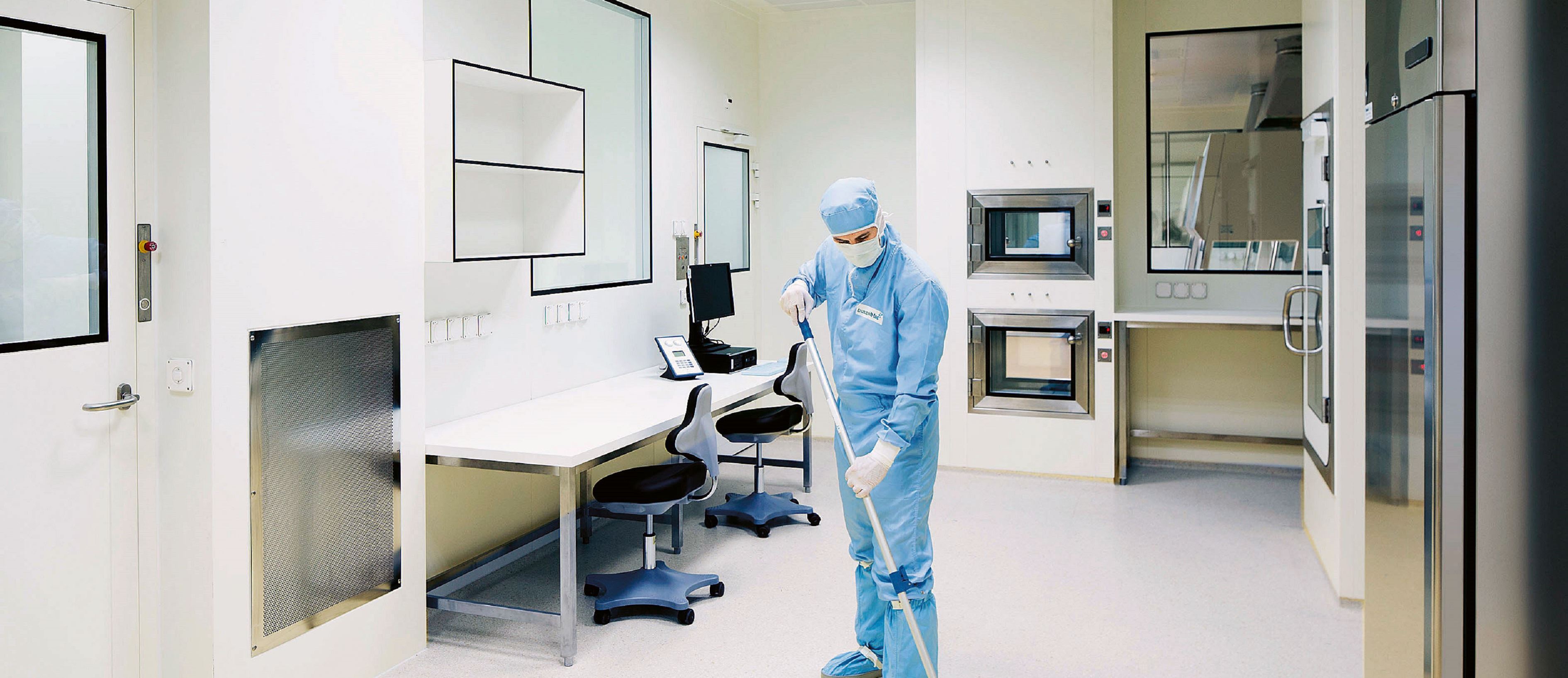 Reinraum-Reinigung.jpg Reinraum-Reinigung.jpg