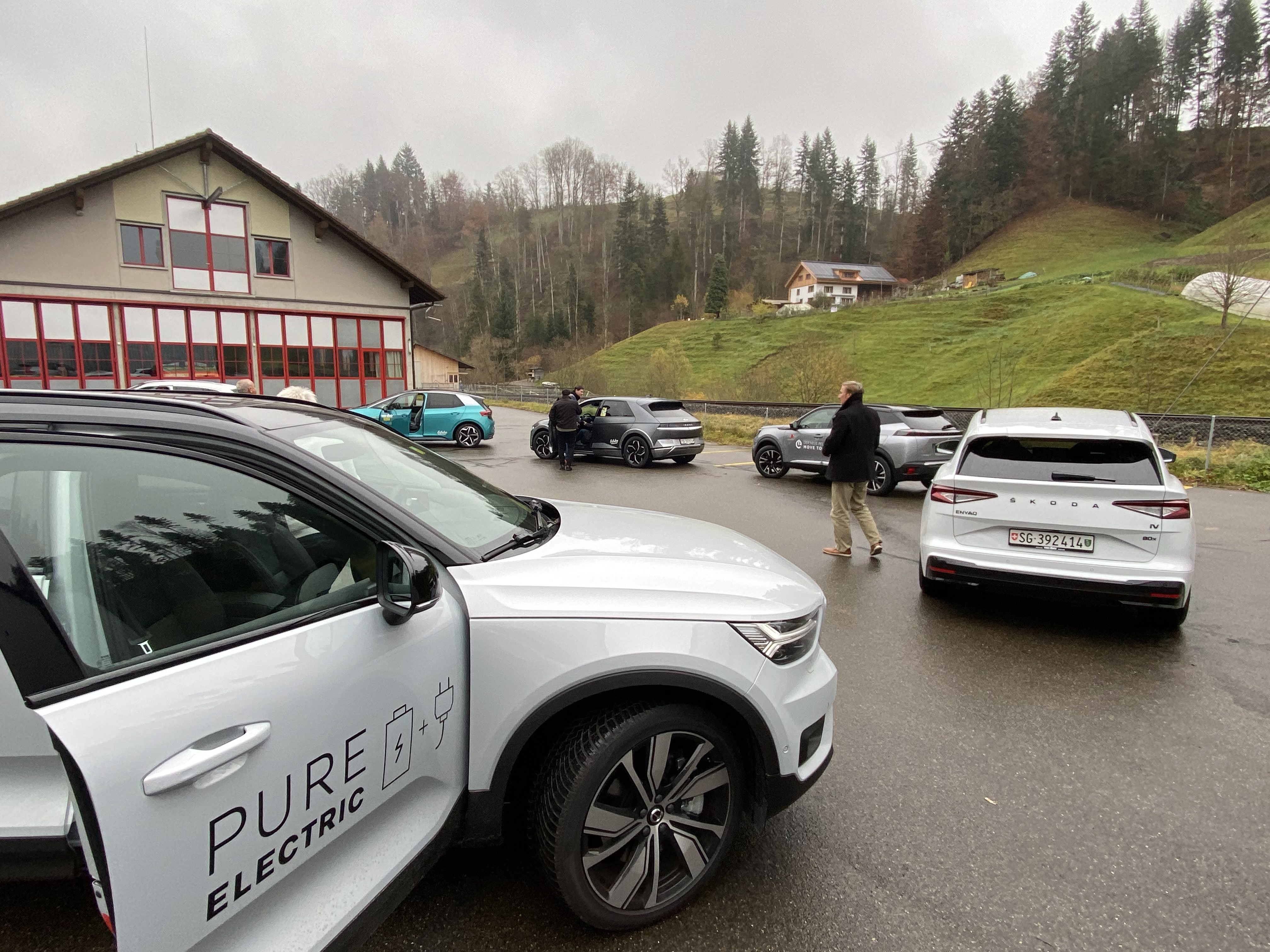 E-Auto im Strassenverkehr
