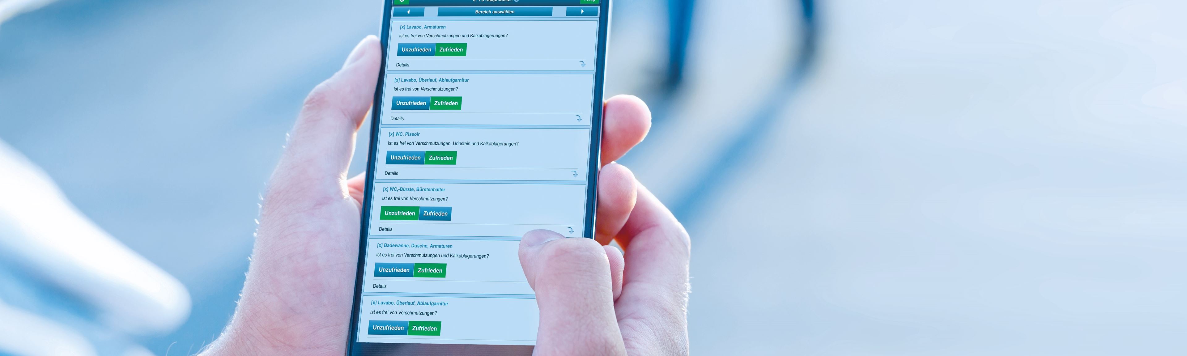 Foto e-QSS_Handy.jpg (1) Foto e-QSS_Handy.jpg (1)